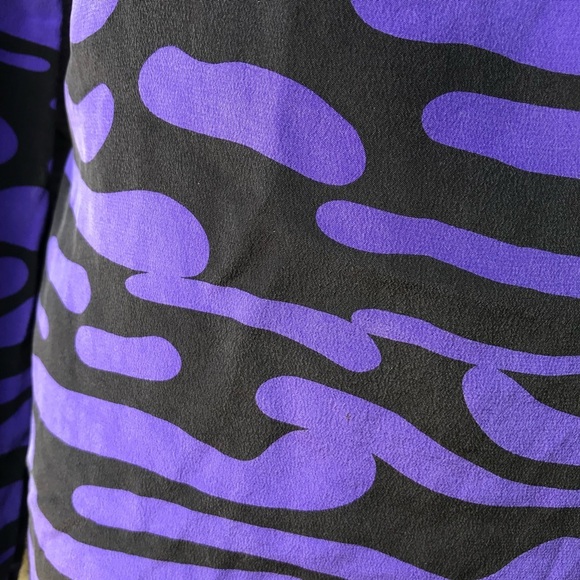 WHAT GOES AROUND COMES AROUND Silk blouse purple and black Zebra print Small - Picture 5 of 9